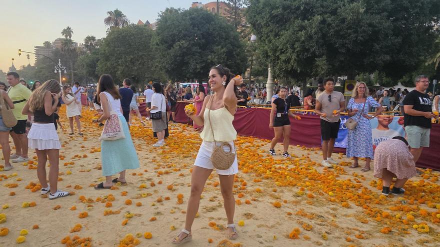 Así es la "Batalla de Flores alternativa" de la Gran Fira de València 2025