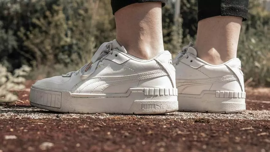 Las zapatillas que no pararás de ver esta temporada están en Amazon y no llegan ni a los 55 euros