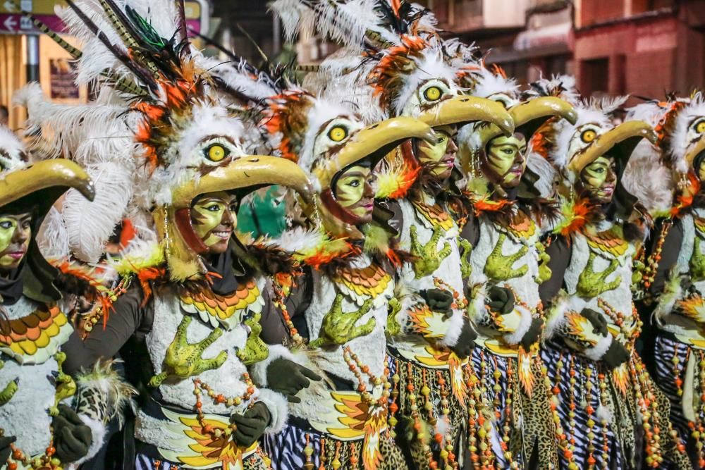 Los Moros y Cristianos toman las calles de Callosa