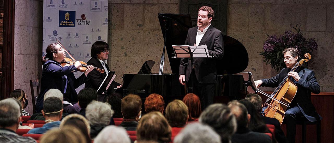 Formidable viaje beethoveniano del tenor 
Manuel Gómez Ruiz y el Trío Arbós