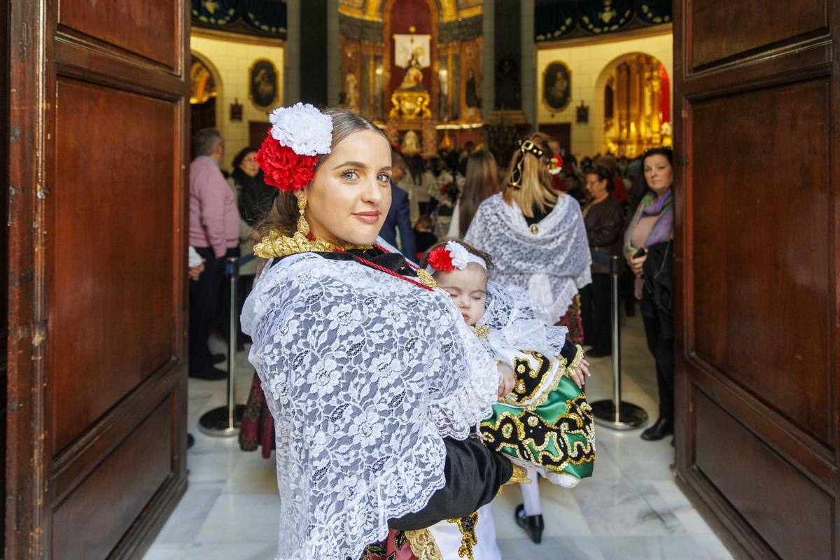 Las mejores imágenes del desfile de la ofrenda floral a la Virgen de la Caridad de Cartagena 2026