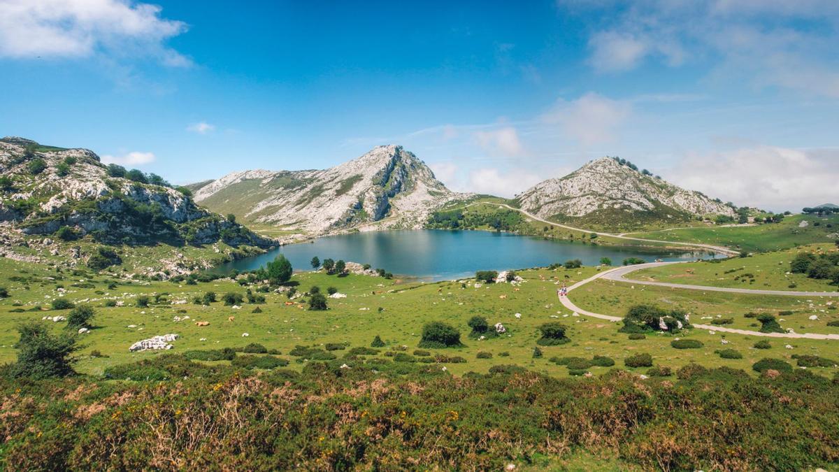 La carretera de Covadonga a los lagos: un road trip panorámico inesperado