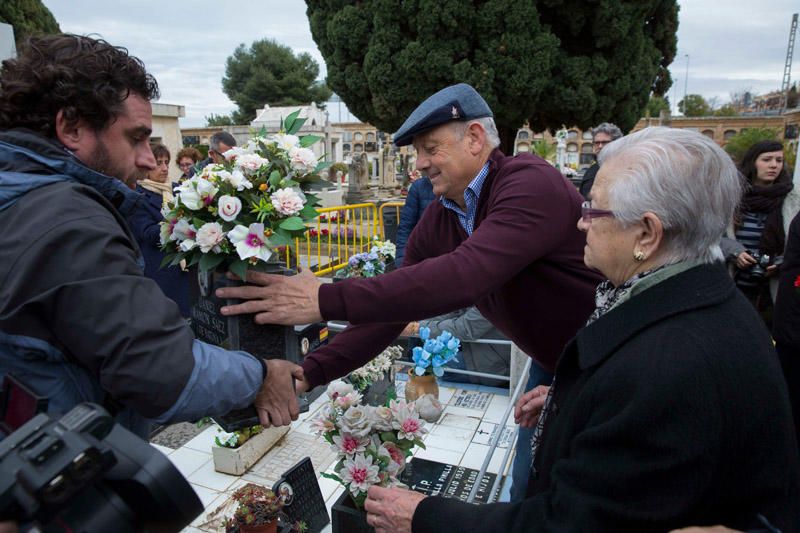 Exhumaciones de la fosa 22 del cementerio de Paterna