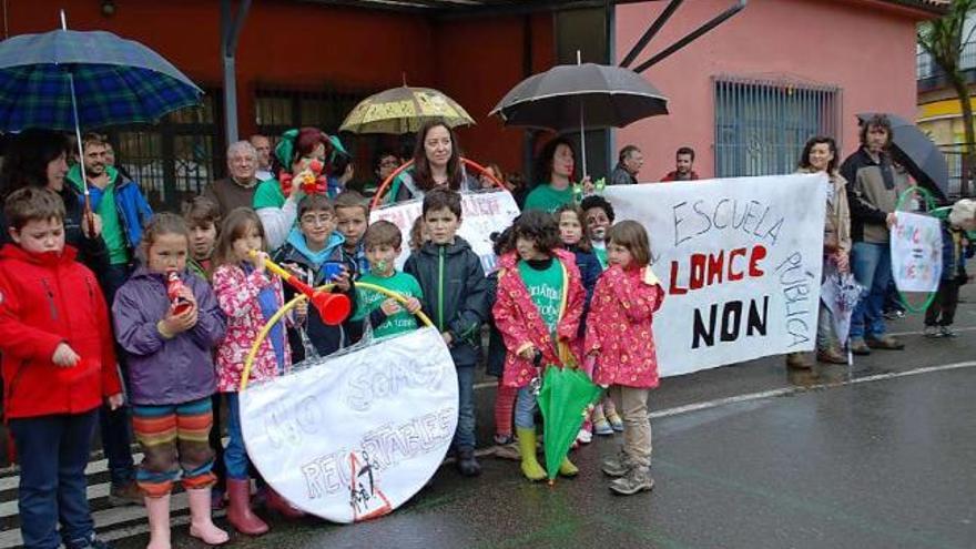 Marcha verde 
 por la escuela pública en Nava