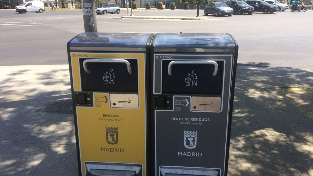 Madrid tendrá en 2020 papeleras inteligentes como las de Praga, Viena o  Ámsterdam