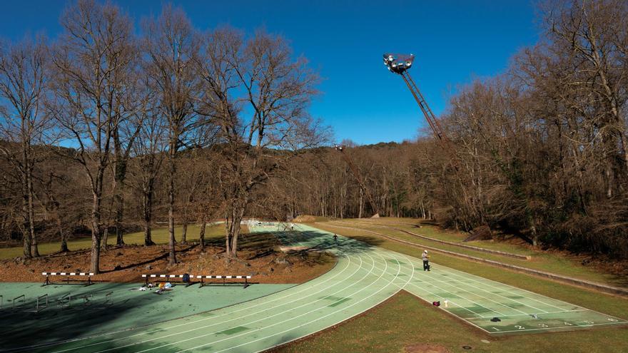 Una pista d&#039;atletisme oculta al bosc