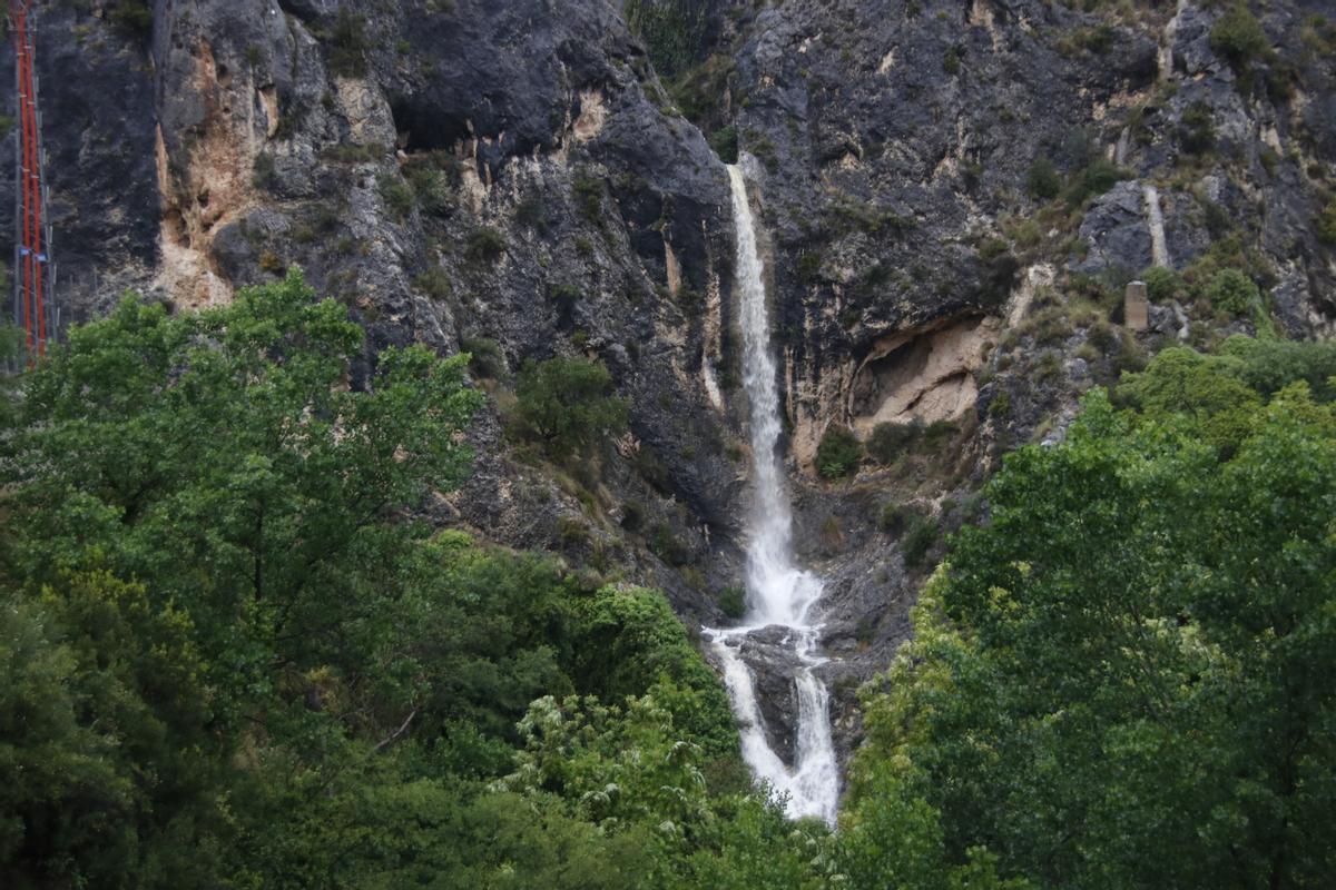 Las cascadas de Alcoy afloran con las lluvias