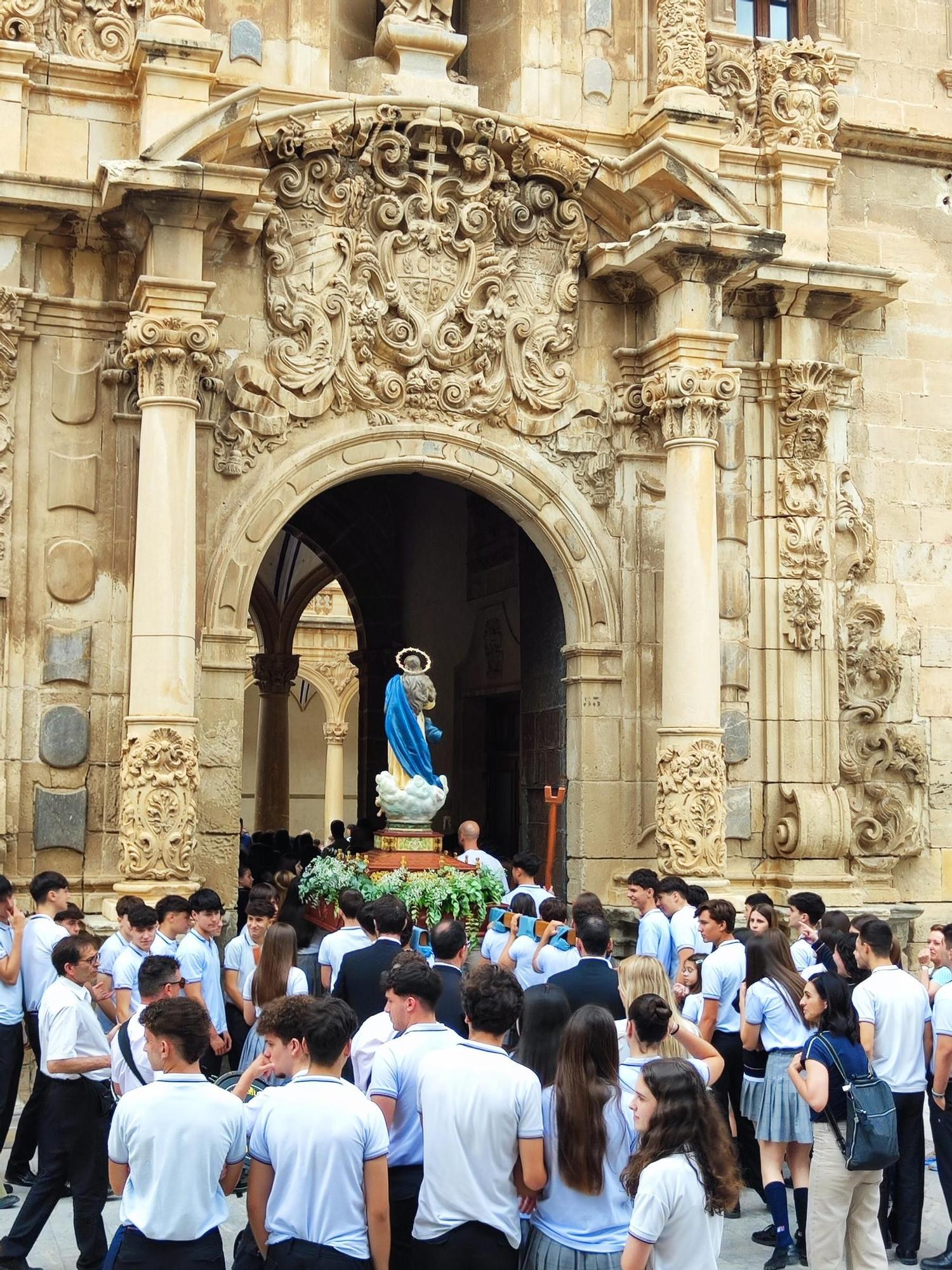Romería desde el Colegio Santo Domingo de Orihuela al Santuario de Nuestra Señora de Monserrate