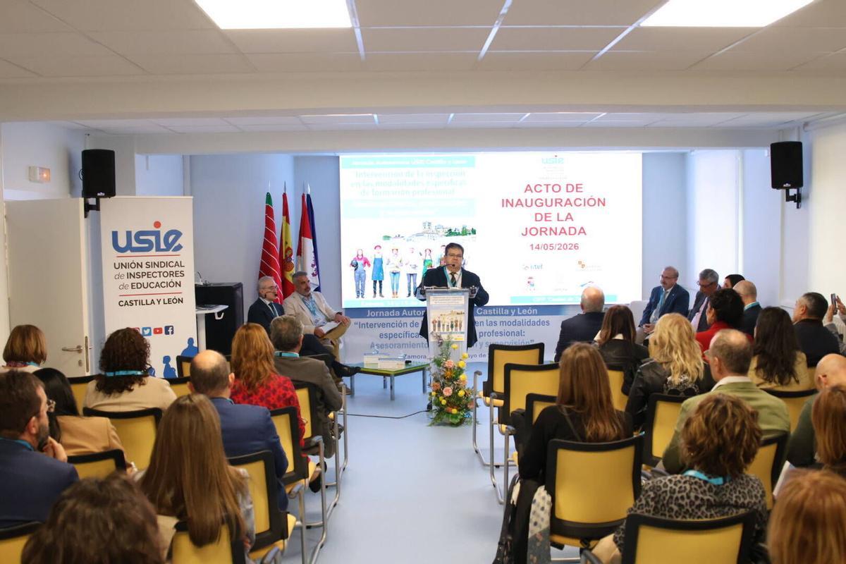 El secretario general de la Consejería de Educación, Jesús Manuel Hurtado, asiste a las IV Jornadas Formativas de USIE Castilla y León