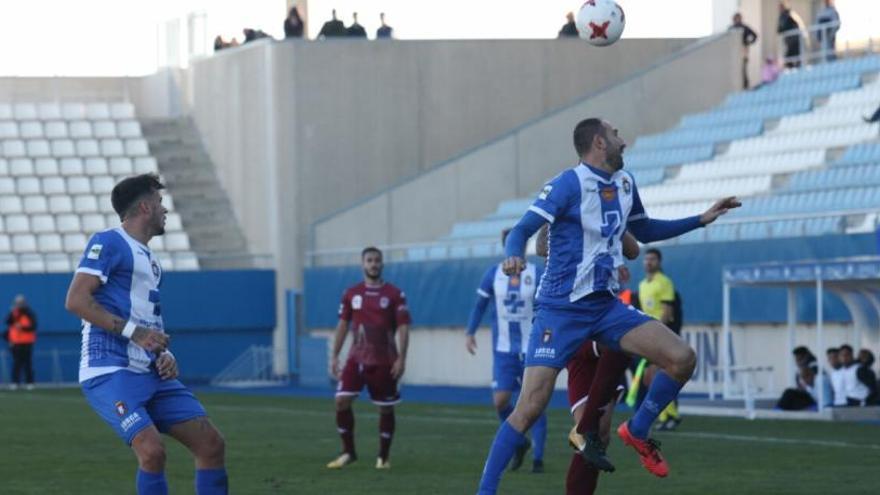 El Badajoz vuelve a dejar tocado al Lorca Deportiva