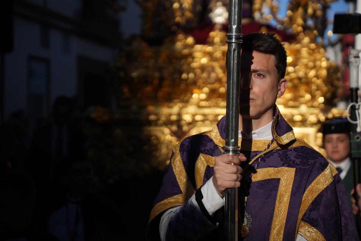 La procesión, por el barrio de San Lorenzo La procesión, por el barrio de San Lorenzo