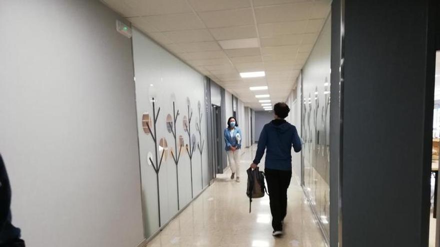 Galicia tiene más de 200 profesores de baja para el reinicio del curso