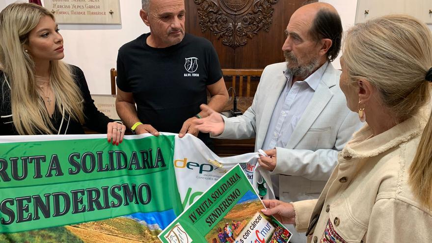 Presentan la cuarta edición de la ruta de senderismo solidaria a favor de AFACMUR en Lorca