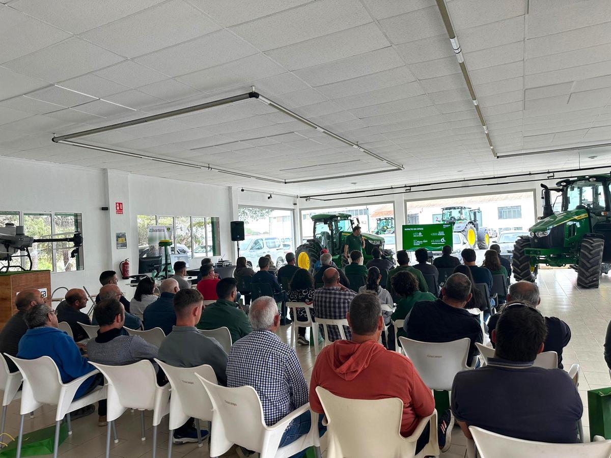 Avanterra presenta en Yecla la nueva serie 6M y el paquete Essentials: tecnología, conectividad y eficiencia en el campo