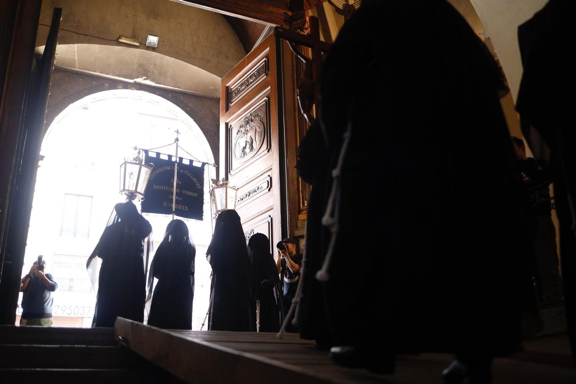 En imágenes | Procesiones del Sábado Santo en Zaragoza