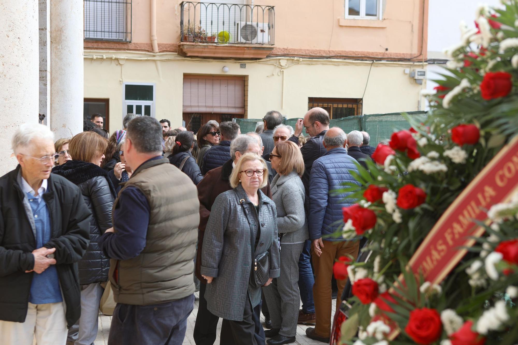 Funeral de Emili Marin, director de la revista Sao y sacerdote