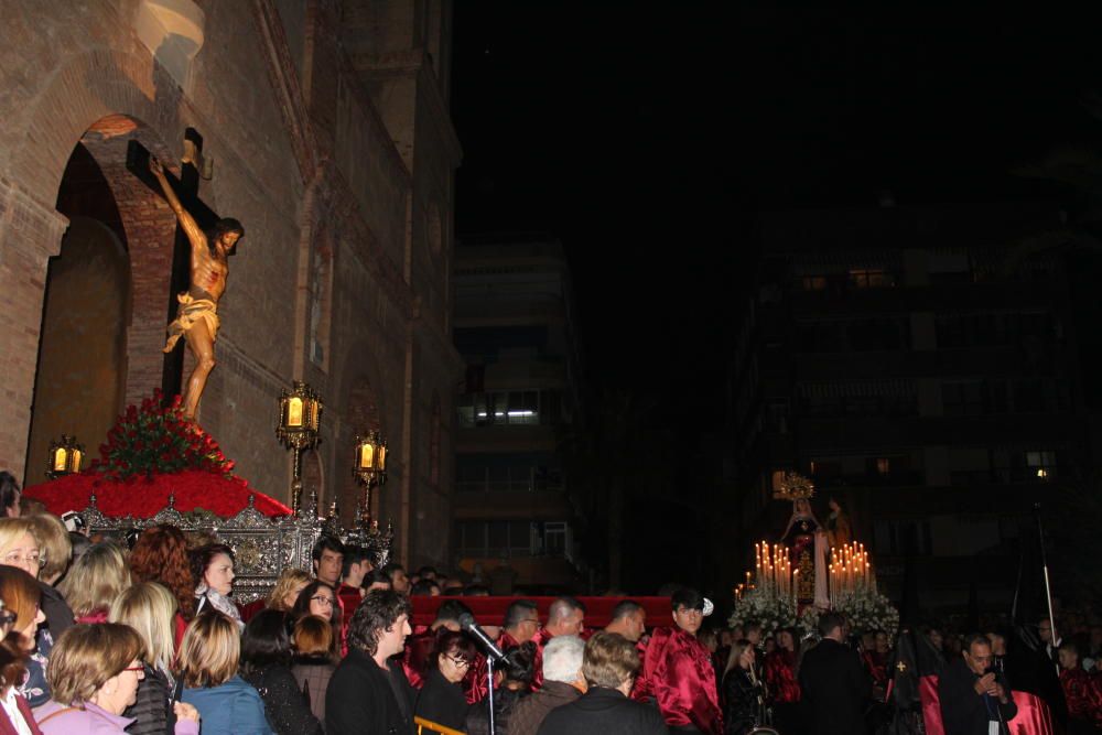 Procesión del Cristo Crucificado y Procesión de La Piedad del Calvario en Torrevieja en Jueves Santo