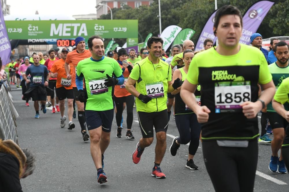 Búscate en la galería del medio maratón Coruña21