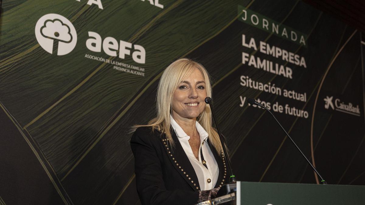 La presidenta de Aefa, Maite Antón, durante la asamblea electoral que ha celebrado la organización.