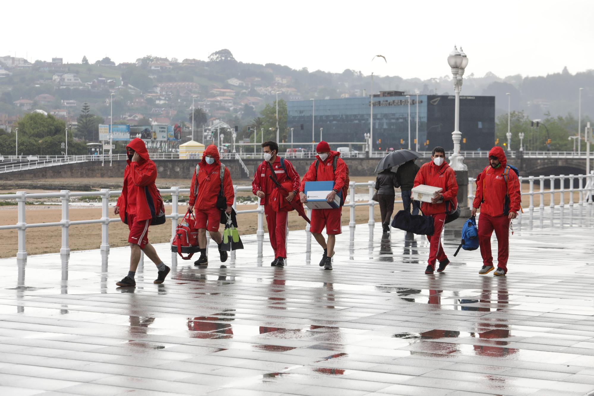 Gijón da inicio a su temporada de baños