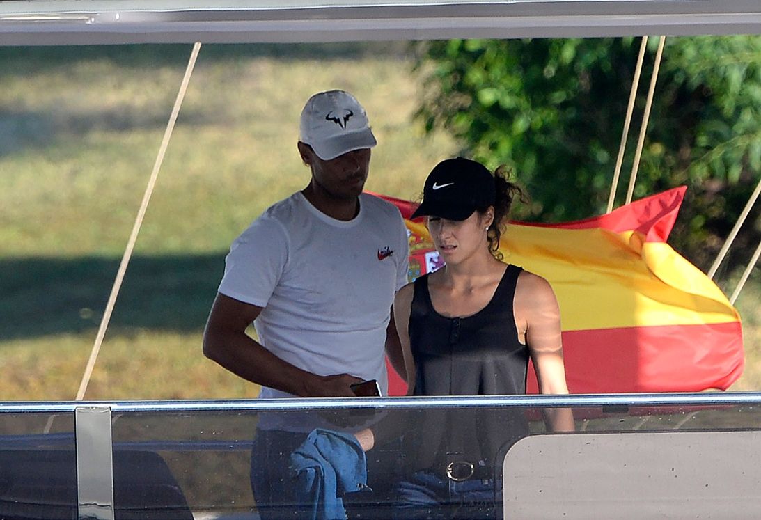 Rafa Nadal y Xisca Perelló en un catamarán