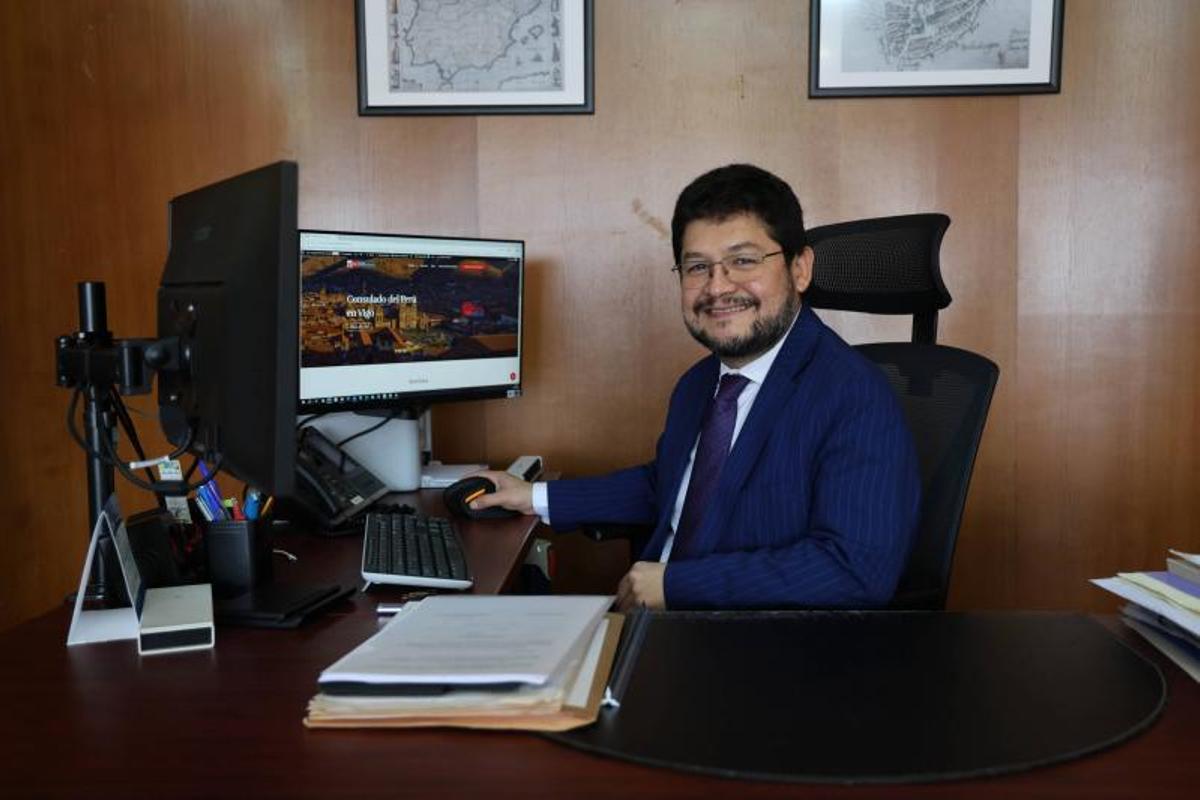 Marco Antonio Gonzales, cónsul de Perú.