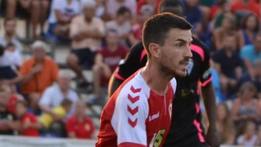 Vicente Mir quiere a Miñano en el Alcoyano, pero el alicantino no piensa en salir del Murcia