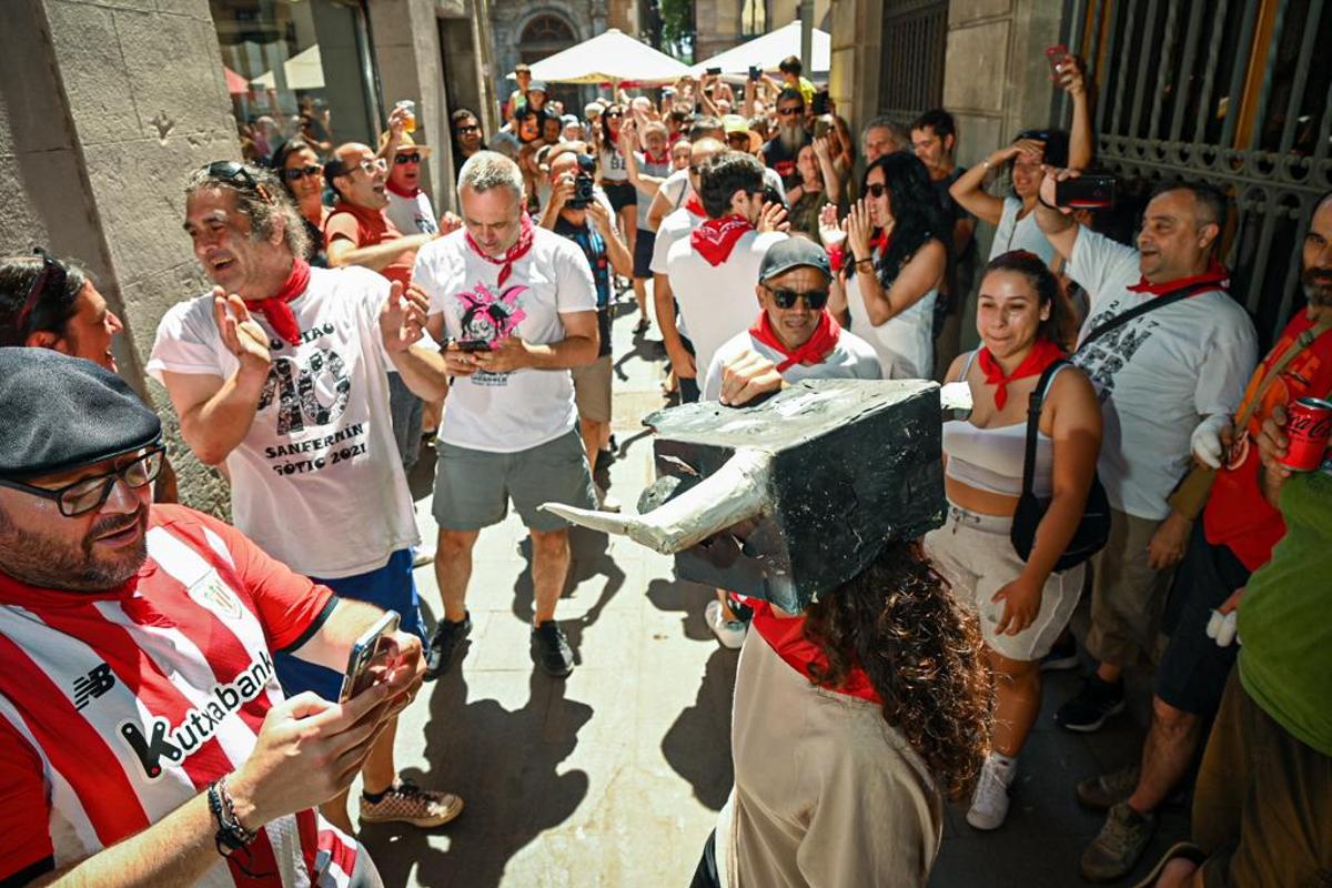 El barrio Gòtic celebra su San Fermín