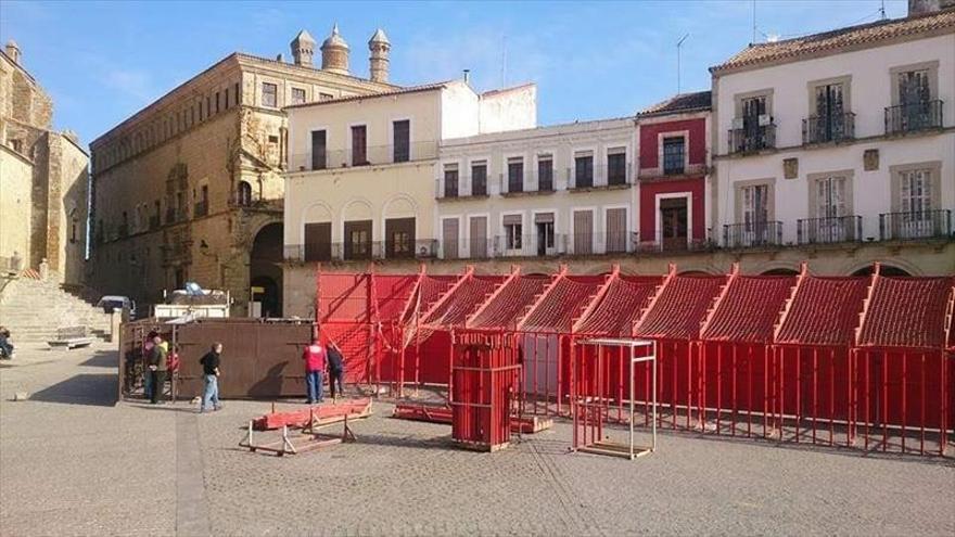 El montaje de la plaza de toros para carnaval comenzará el lunes