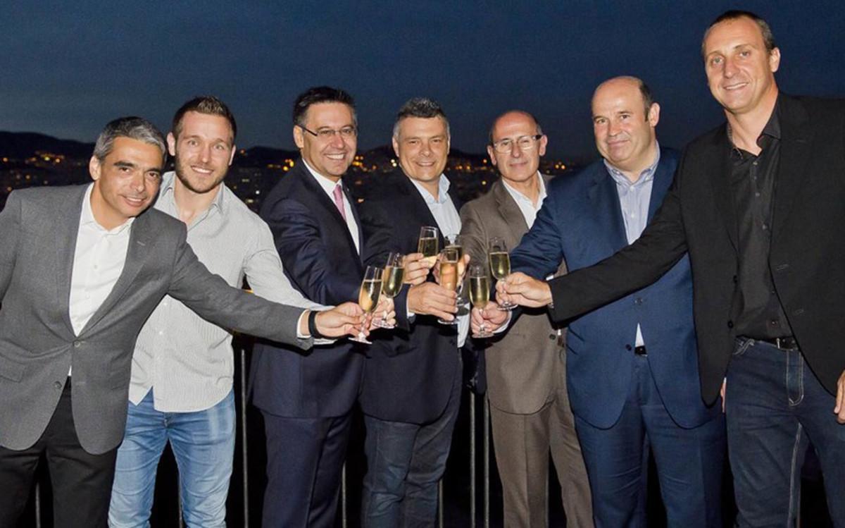 El FC Barcelona se une en el tramo final de temporada