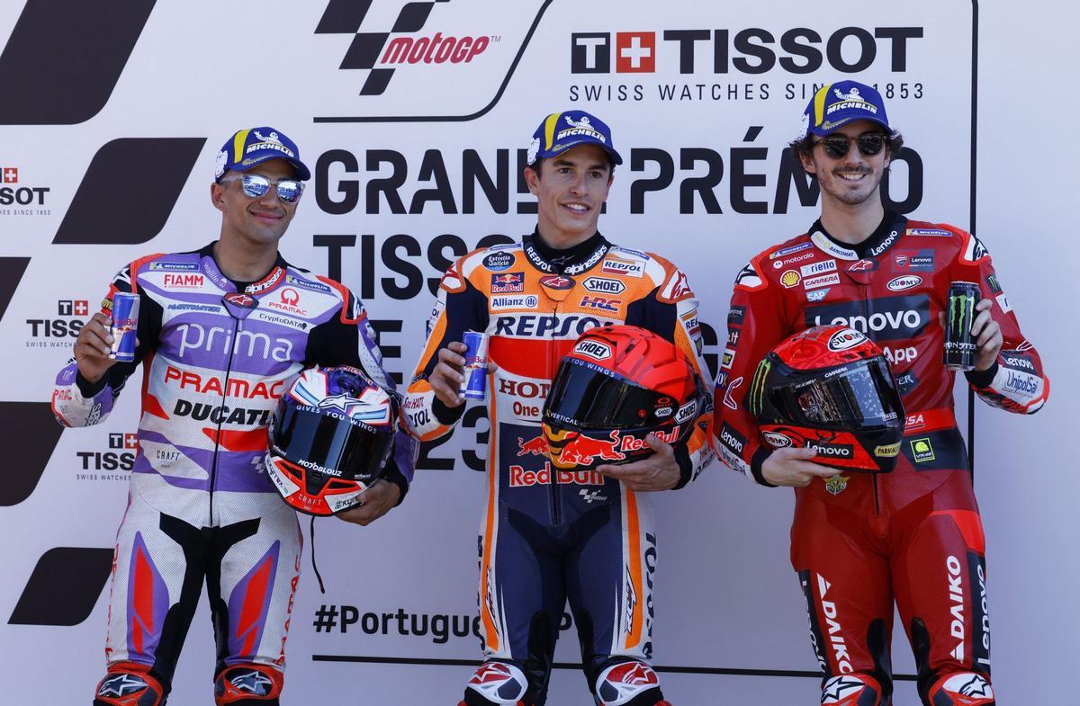 Magic Márquez (Honda) está de vuelta, hoy, en Portimao, en el primer GP de la temporada el campeonísimo catalán ha logrado su pole position nº 92 tras dos vueltas suicidas y arrancará esta tarde, en la carrera al sprint en primera posición por delante de Jorge Martín (Ducati) y Pecco Bagnaia (Ducati).