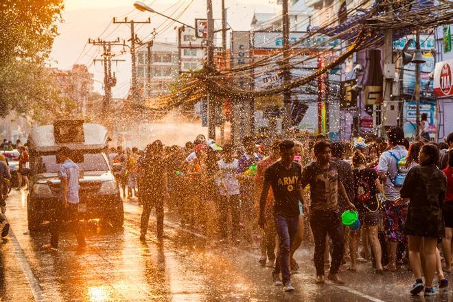 La llegada del Año Nuevo Tailandés está pasada por muchas guerras de agua