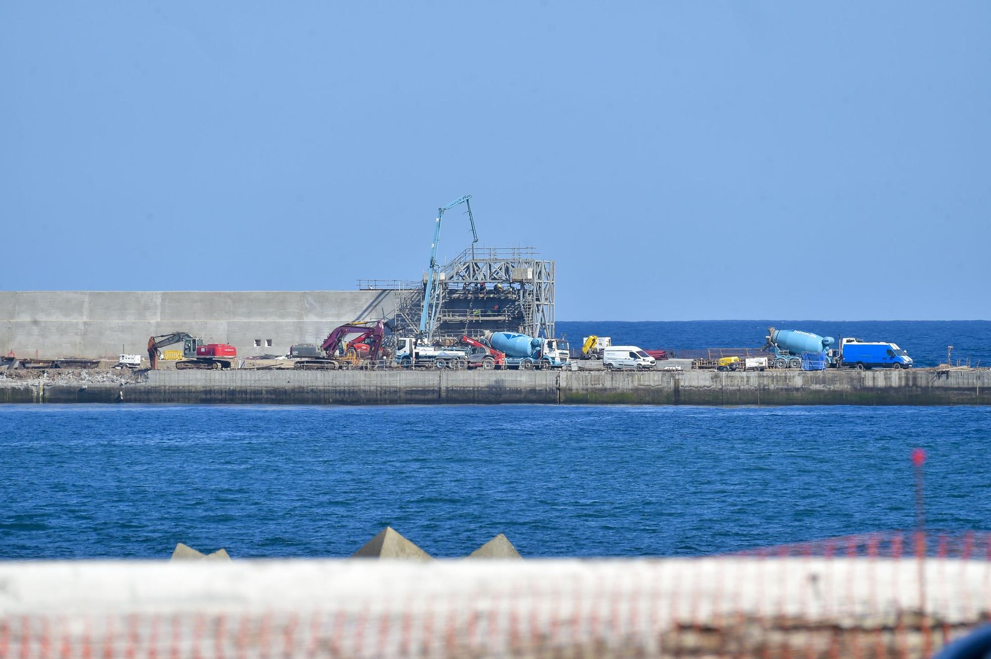 Obras de ampliación del muelle Reina Sofía