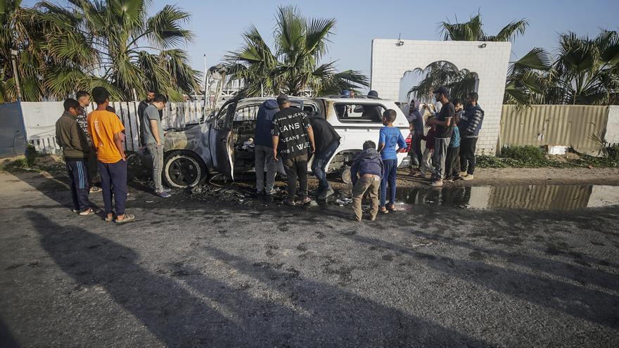 Israel mata a siete trabajadores de la oenegé de José Andrés en Gaza y paraliza la ayuda por mar a la Franja