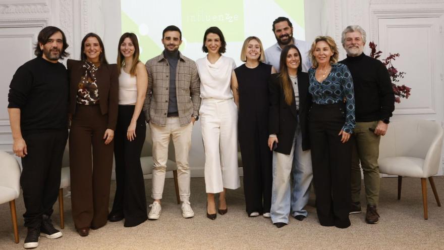 Els assistents a la recent presentació de l’Influenzze Institute, entre els quals hi havia «influencers» reconeuts com  Marta Pombo, Gemma Gallardo, Natcher i Izanami Martínez.
