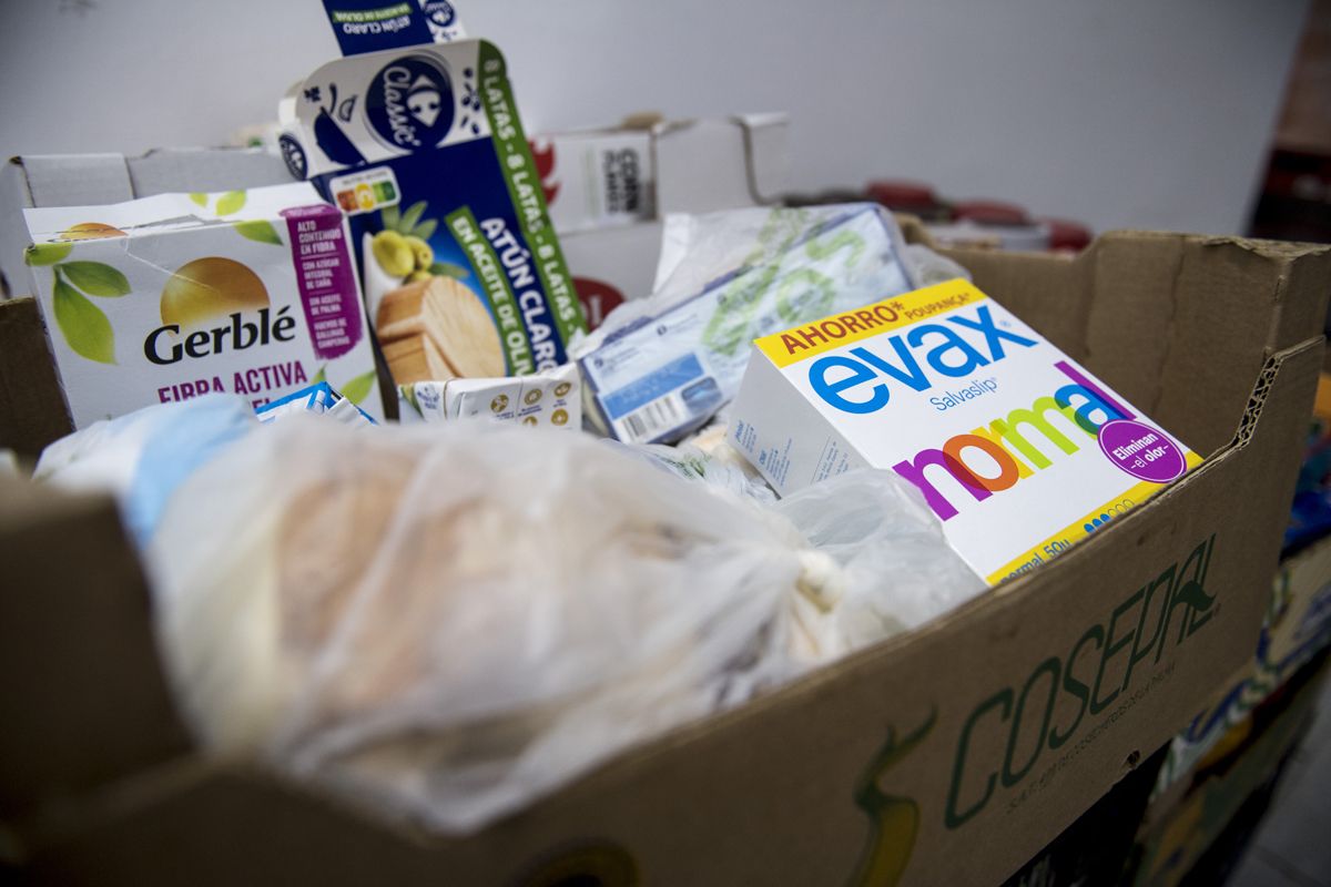 Fotogalería | Una jornada de trabajo en el Banco de Alimentos de Cáceres