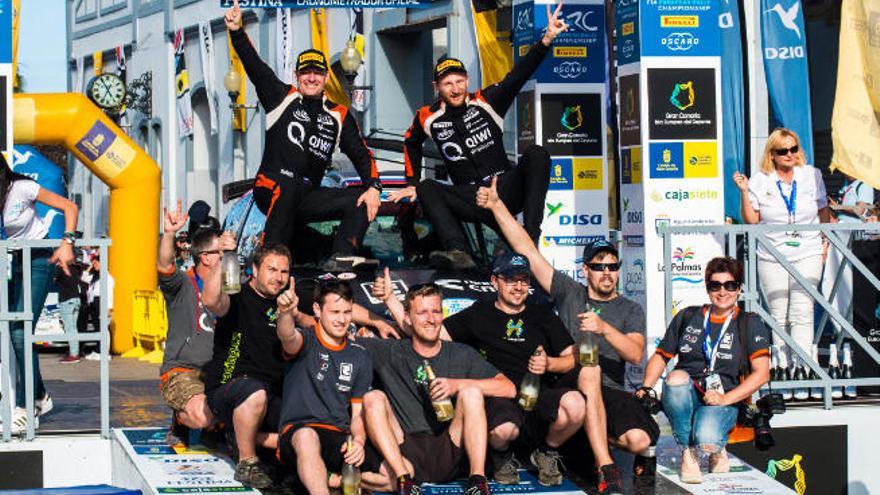 Alexey Lukyanuk y Alexey Arnautov, actuales campeones europeos, vienen a por su cuarta victoria seguida en Gran Canaria.