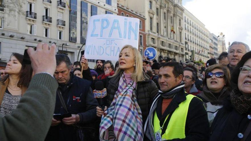 Un tuit de Carmen Lomana en contra de Carmena revoluciona las redes