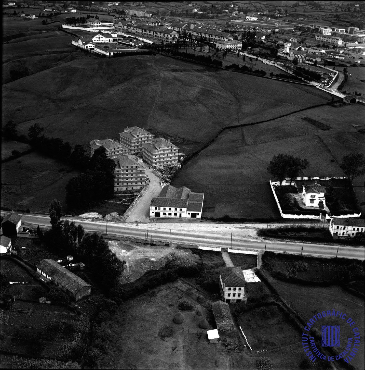 Un vuelo al pasado: así era Asturias, desde el aire, en 1962