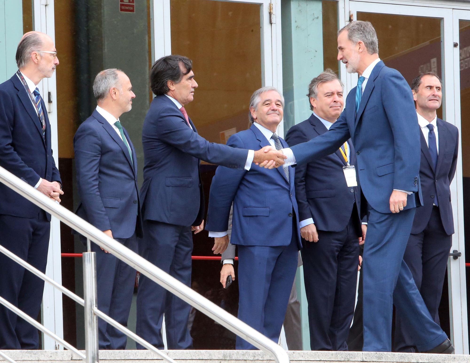 El rey Felipe VI inaugura Navalia, la gran feria del naval en Vigo