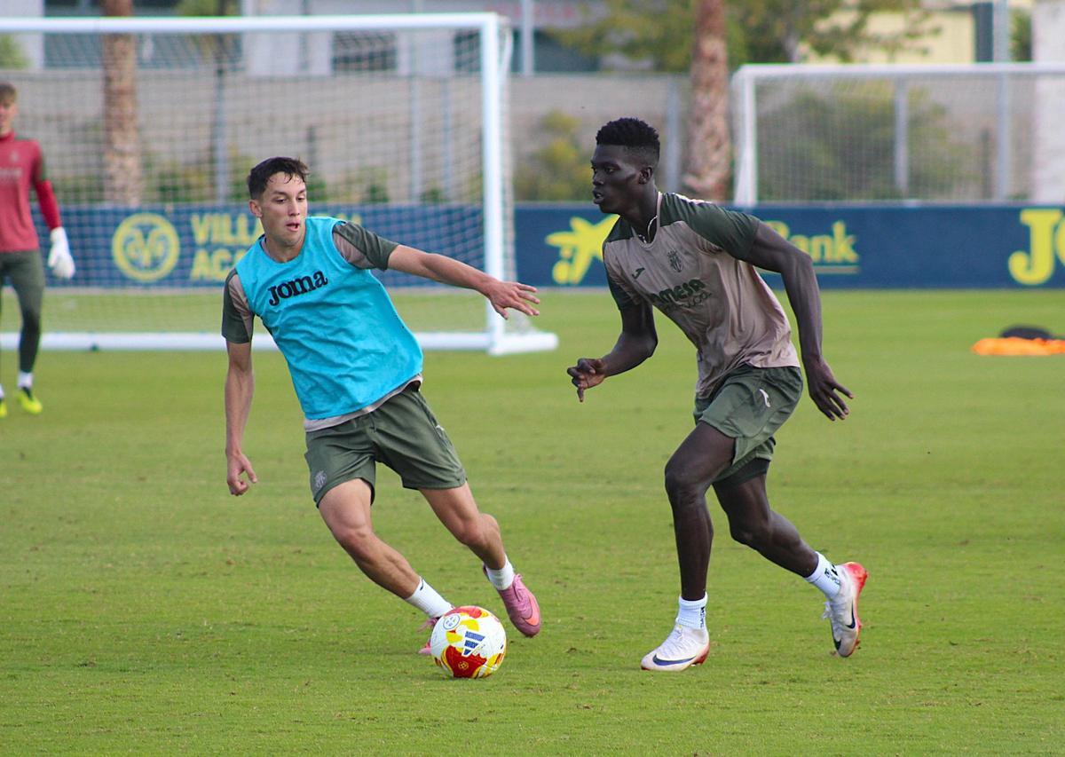 Alassane Diatta y Hugo López a punta a ser titulare esta tarde-noche en el Mini.