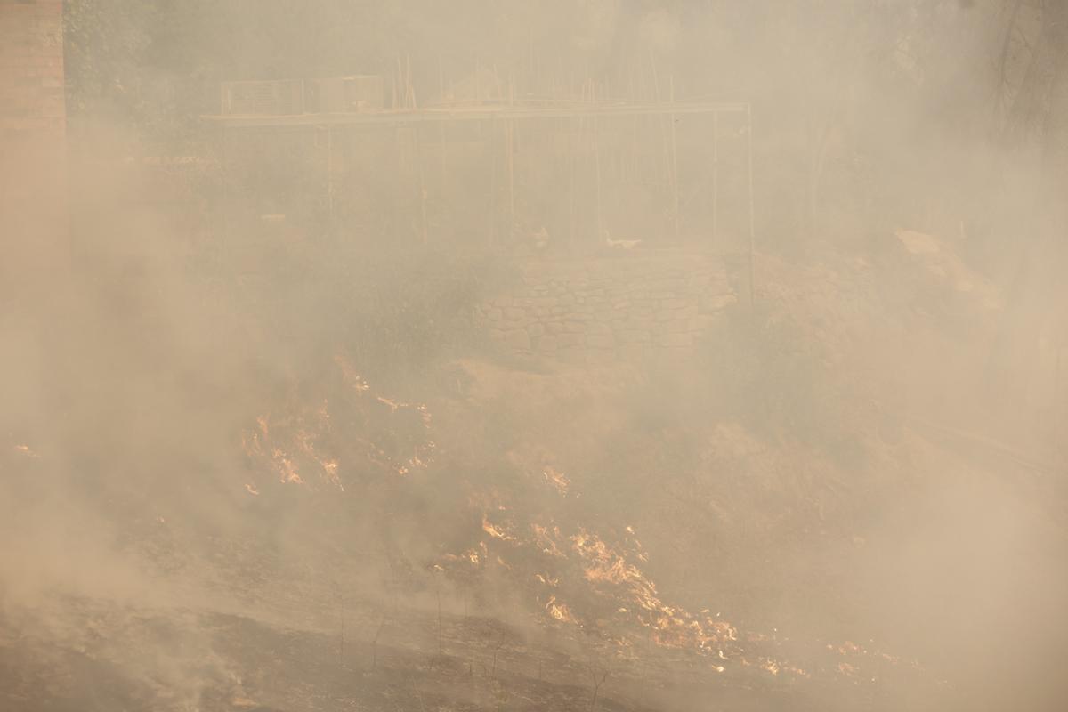 El incendio en El Pont de Vilomara, en imágenes