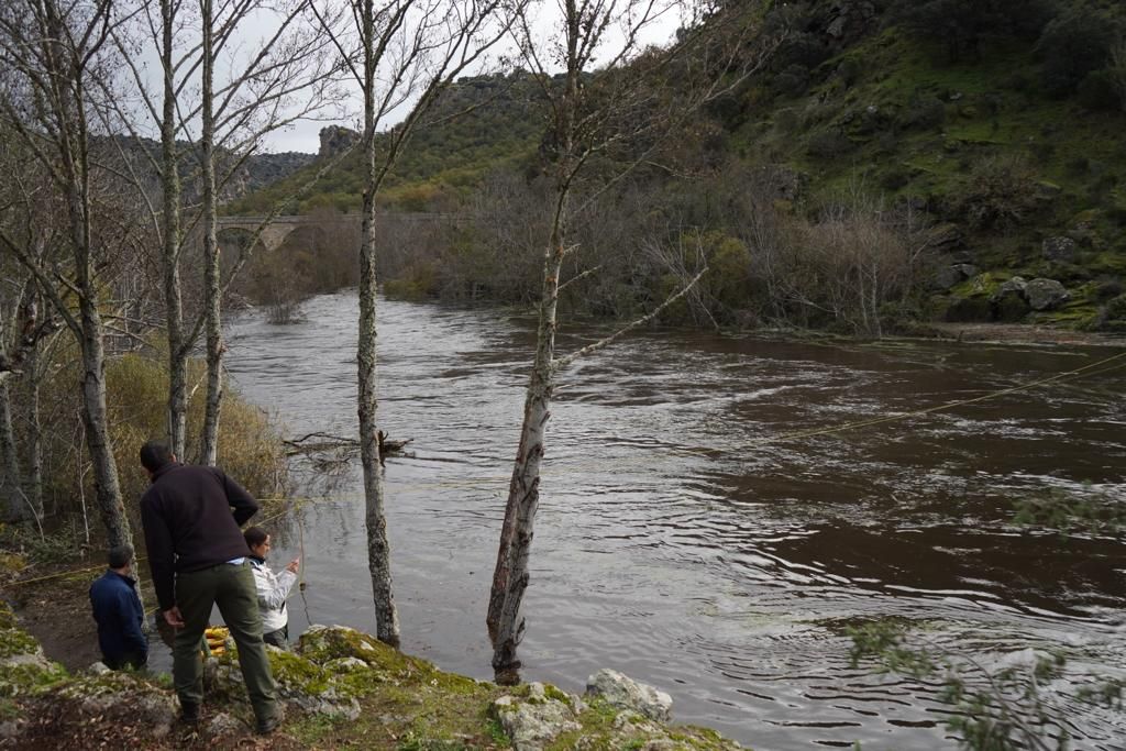 GALERÍA | Las impresionantes imágenes de la suelta artificial de caudal desde la presa de Almendra