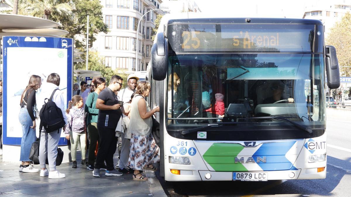 La tarjeta ciudadana dejará de funcionar en el bus el lunes.