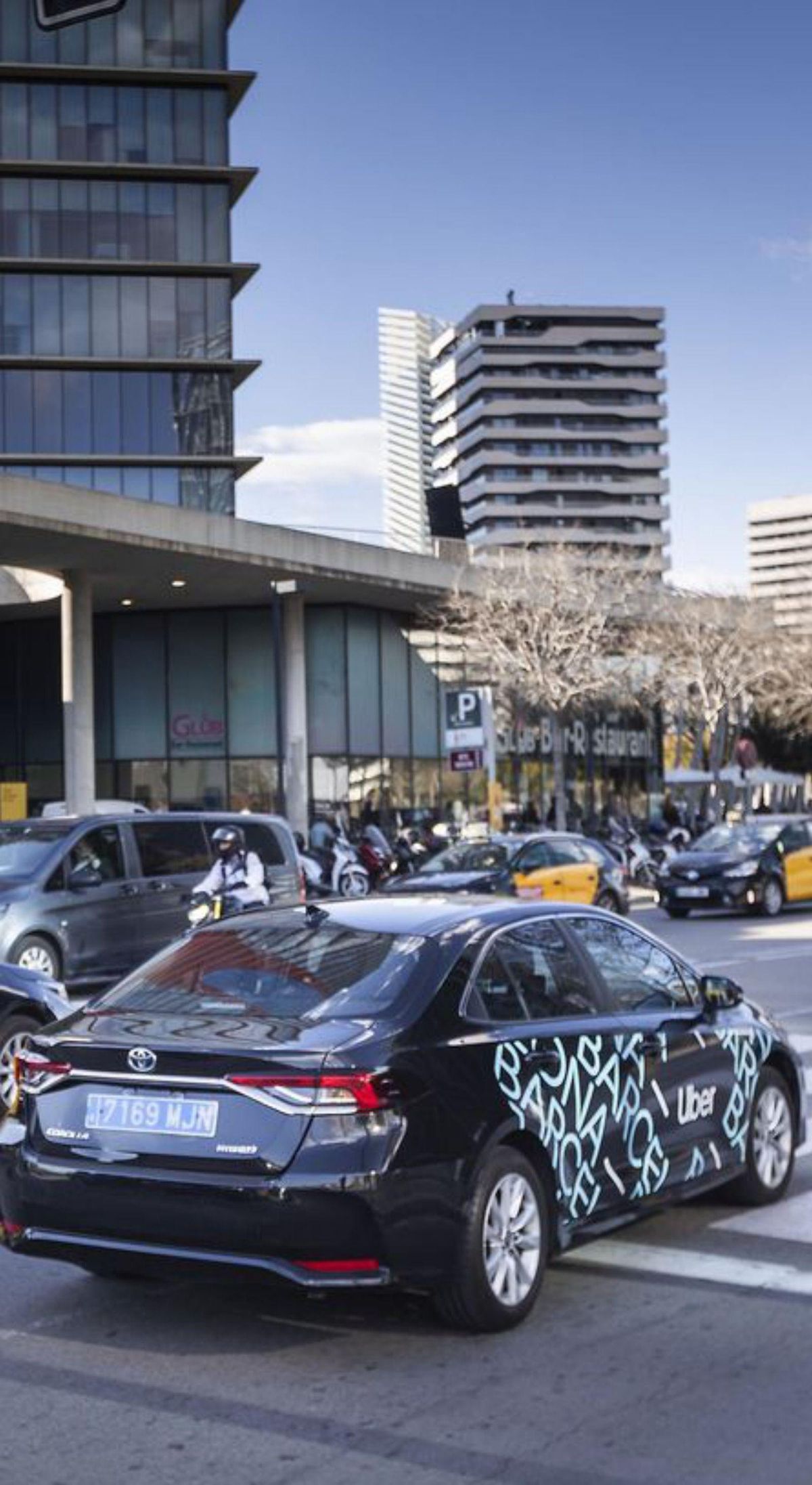 Protesta de conductors de VTC davant Territori per la nova llei