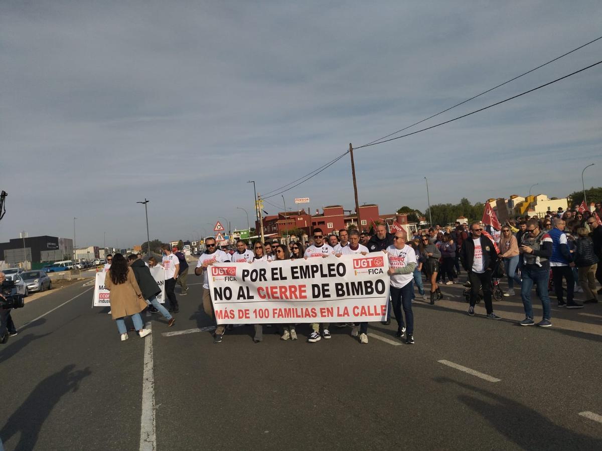 Manifestación contra el cierre de la histórica factoria de Bimbo en El ...