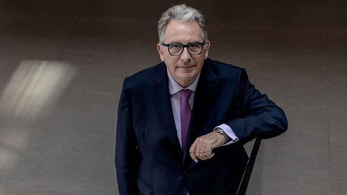 Josep Ribó. presidente del COGAC, en la sede de El Periódico.