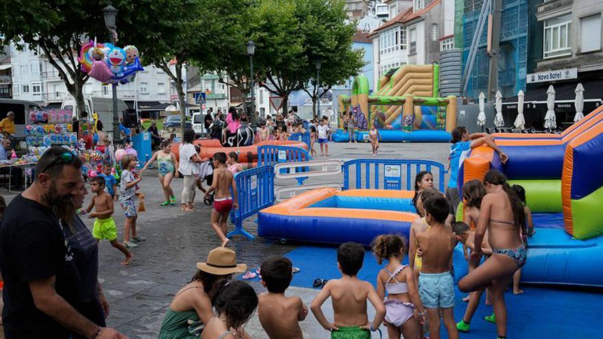 Carril se convierte en un parque de atracciones para dar la bienvenida a San Fidel