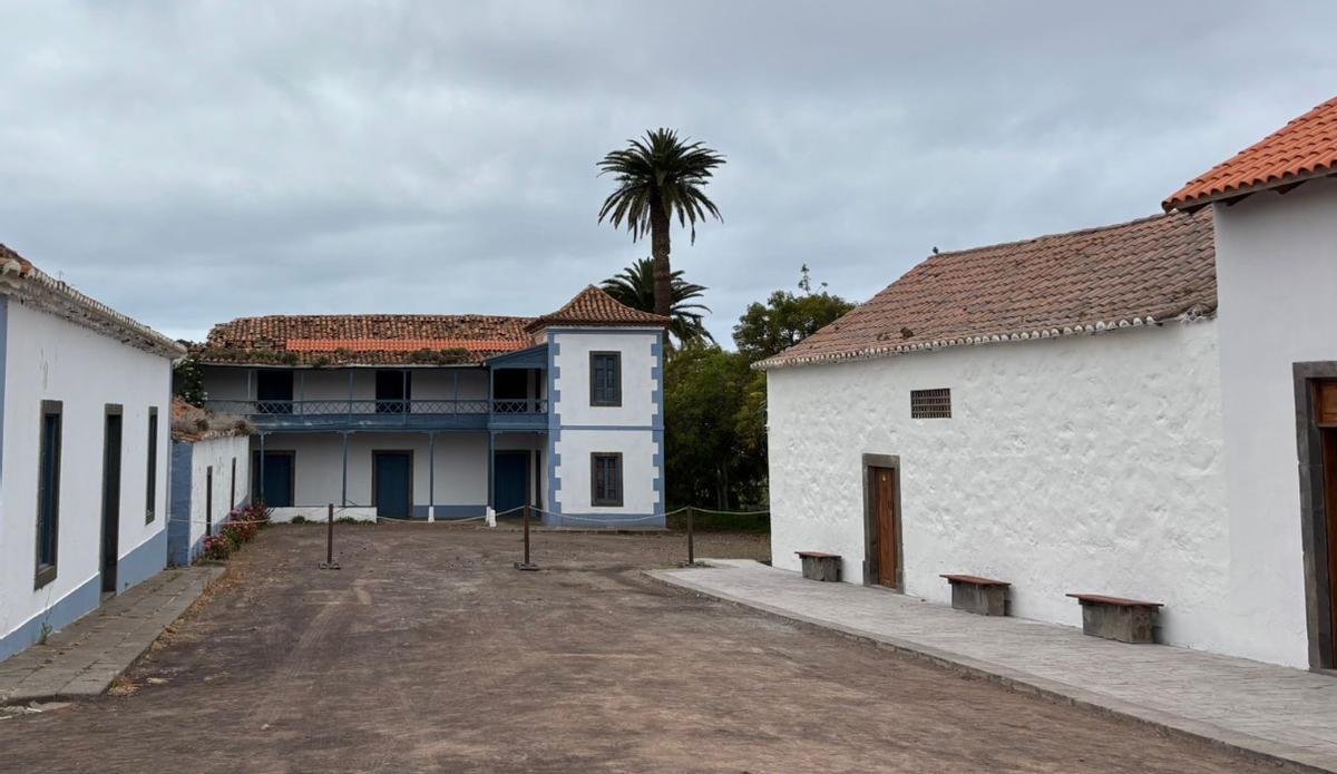 Parte de la casona, con la parte más antigua de 1668 al fondo.