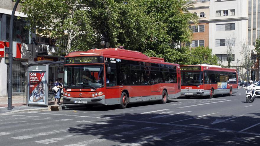 Lugar donde se produjo el accidente en la avenida Blasco Ibáñez.